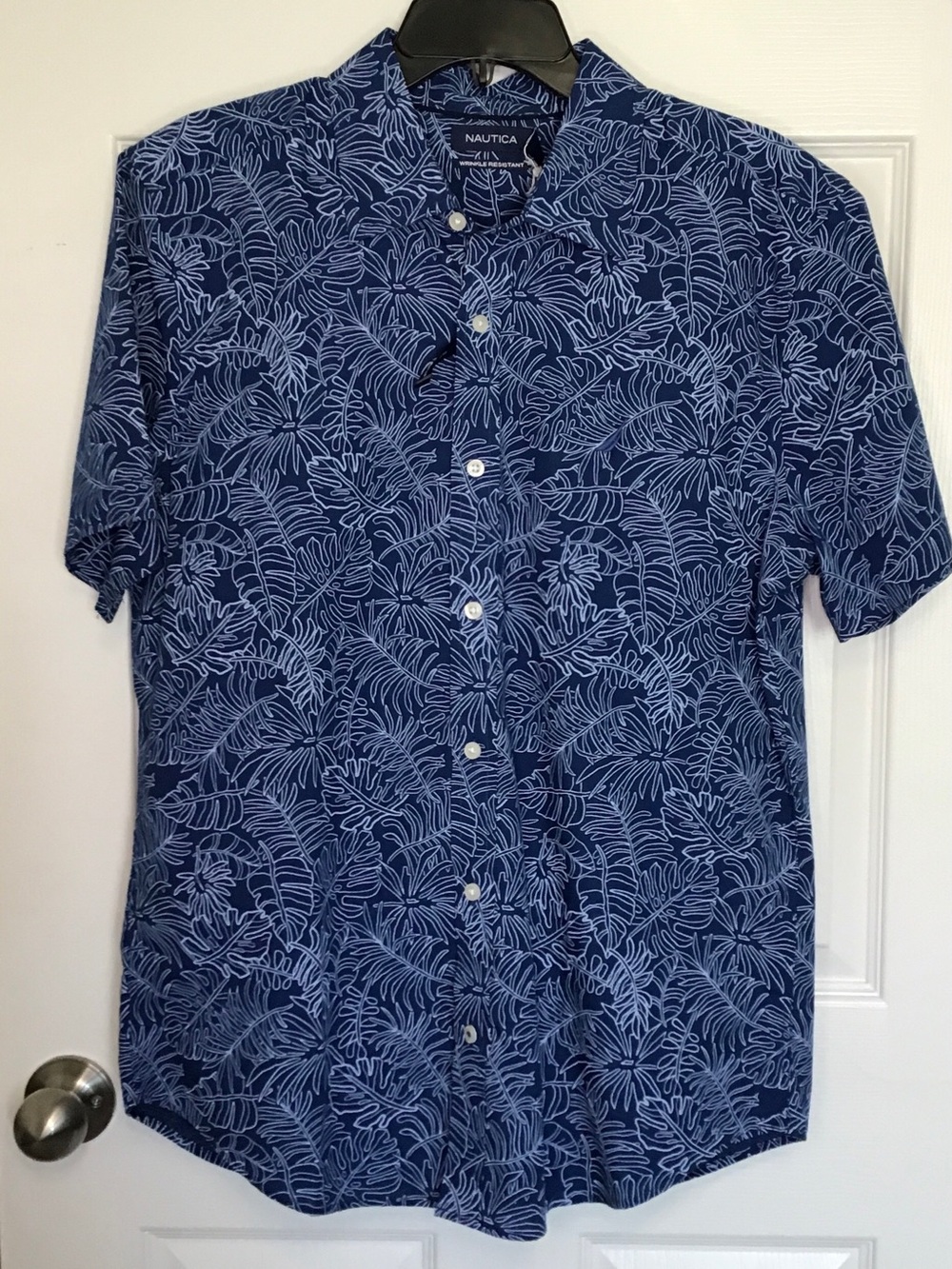 Nautica Men’s Navy Blue Leaf-Print Short Sleeve Button-Down Shirt Size M NWT